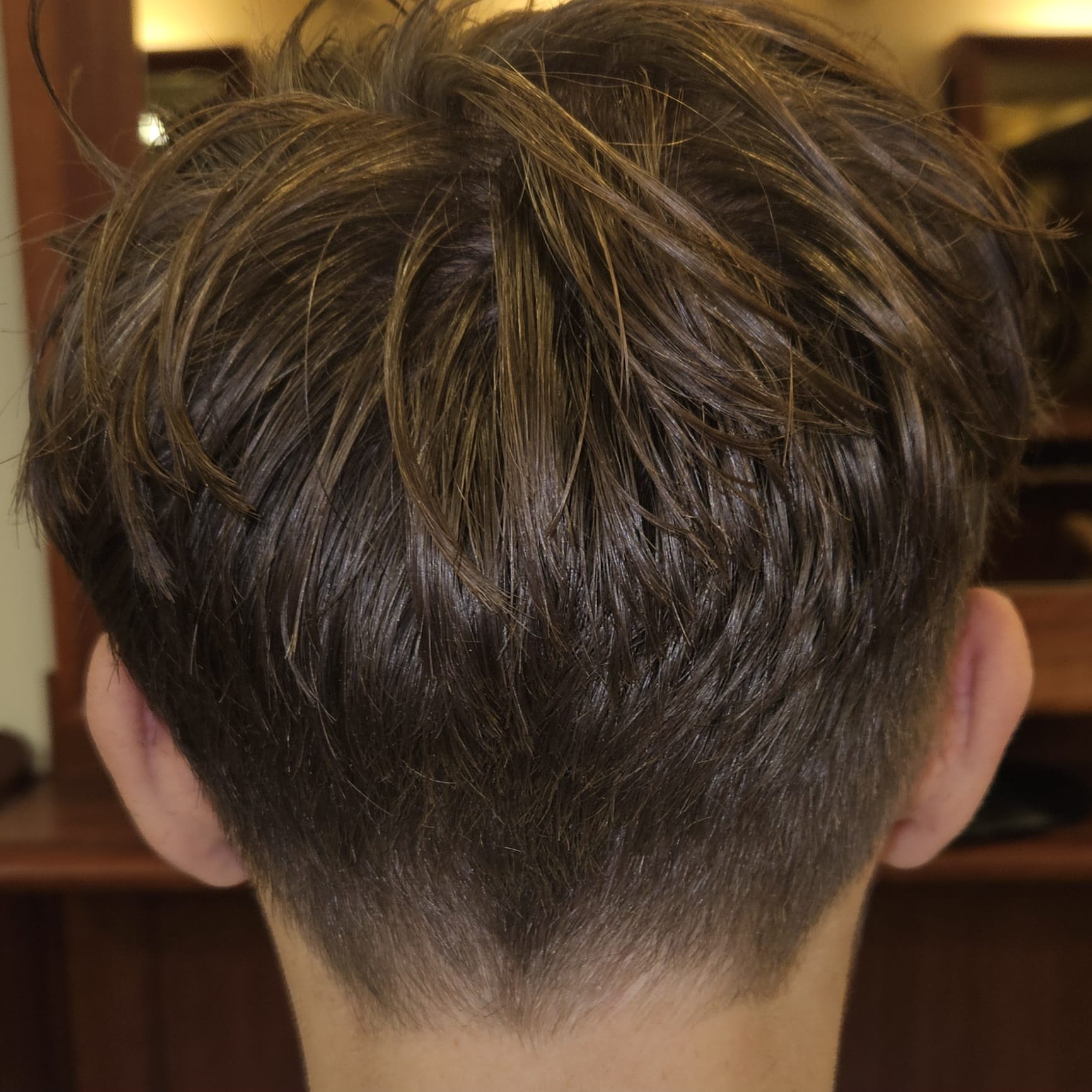 Professionele barbier aan het werk